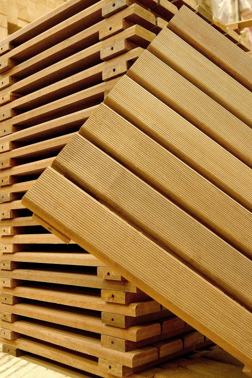 Το ξύλο - Λευκή Πύλη